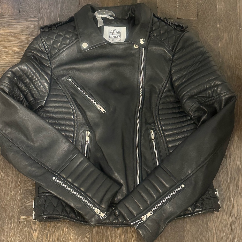 Urban 5884 New Black Quilted Zipper Leather Jacket - retail $225